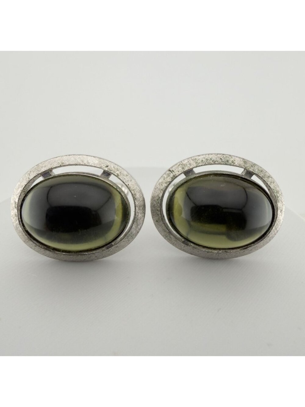 Vintage Green Domed Cabochon Cuff Links Silver Tone Mid Century